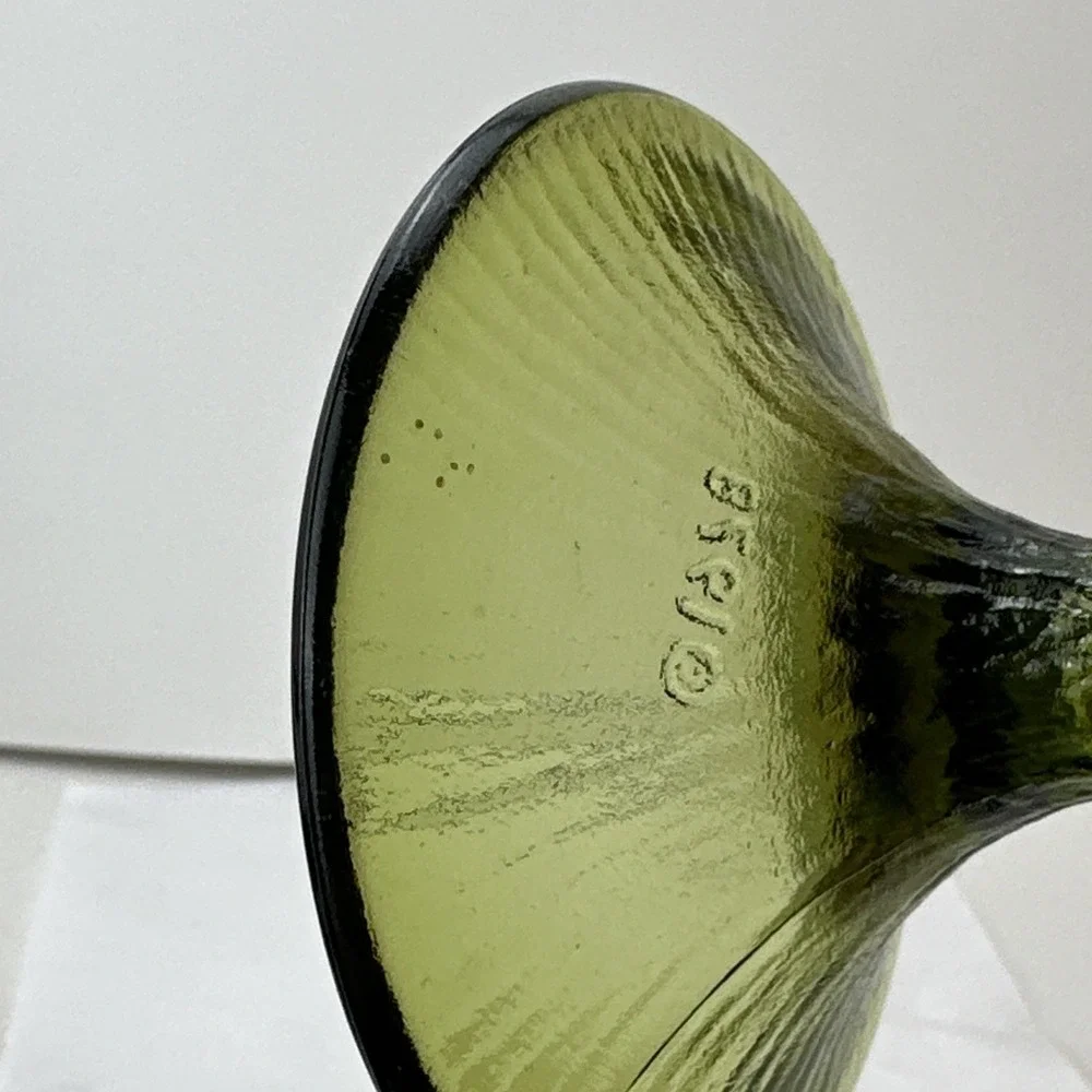 Vintage FTD  1978 Green Glass Goblet Leaf Bowl Vase with Stem Pedestal Decor